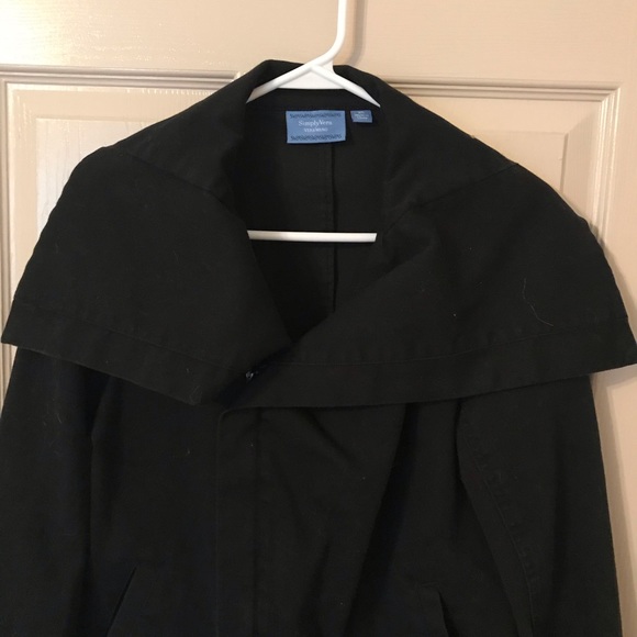 Simply Vera black zip up coat - size XS - Picture 3 of 4